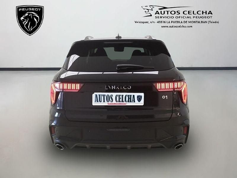 Usado Lynk & Co 01 261 CV (191 kW) 2023 Negro SUV