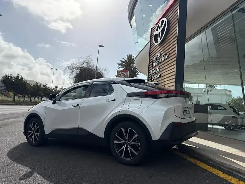 Usado Toyota C-HR Advance 223 CV (164 kW) 2025 Blanco SUV