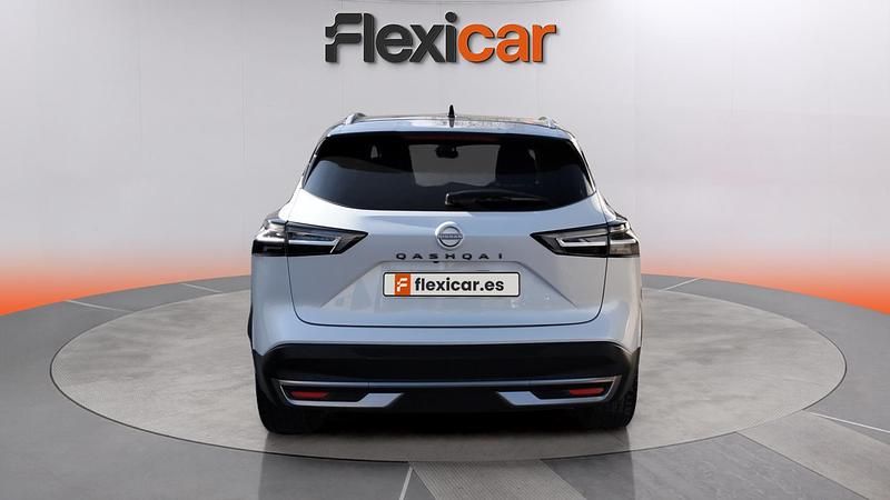 Usado Nissan Qashqai Tekna 158 CV (116 kW) 2024 Blanco SUV