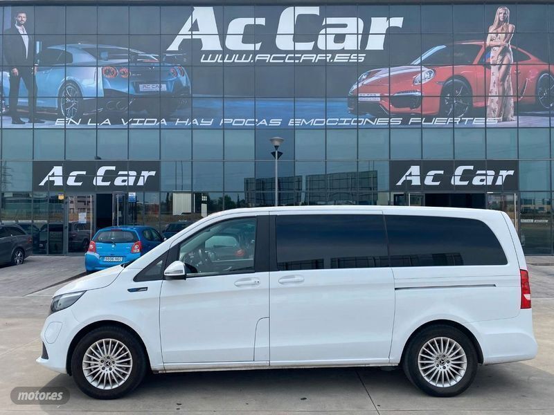 Usado Mercedes EQV300 150 kW (204 CV) 2022 Blanco Monovolumen