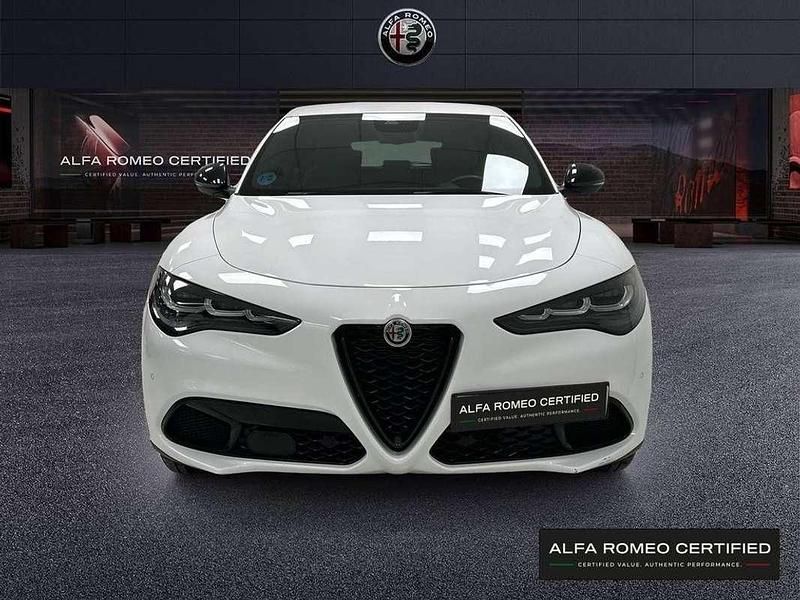 Usado Alfa Romeo Stelvio Sprint 162 CV (119 kW) 2023 Blanco SUV