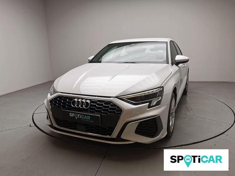 Usado Audi A3 Sportback 110 CV (80 kW) 2021 Blanco Utilitario
