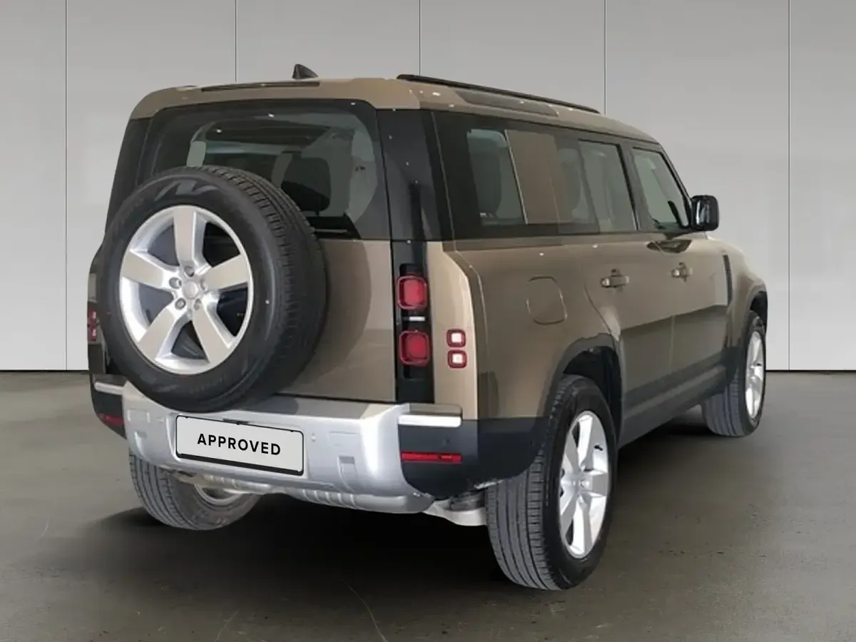 Usado Land Rover Defender S 249 CV (183 kW) 2024 Gondwana stone gloss SUV