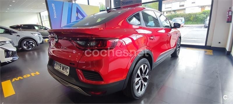 Usado Renault Arkana Equilibre 145 CV (106 kW) 2023 Rojo SUV
