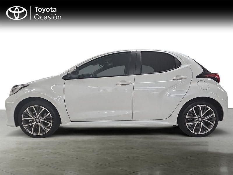 Usado Toyota Yaris Style 116 CV (85 kW) 2024 Blanco Utilitario