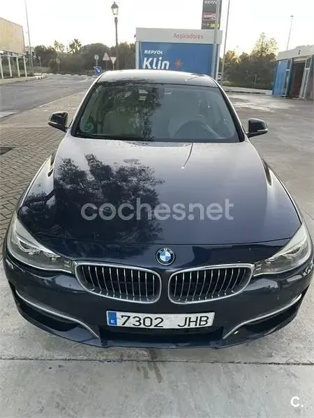 Usado BMW 318 143 CV (105 kW) 2015 Azul Berlina