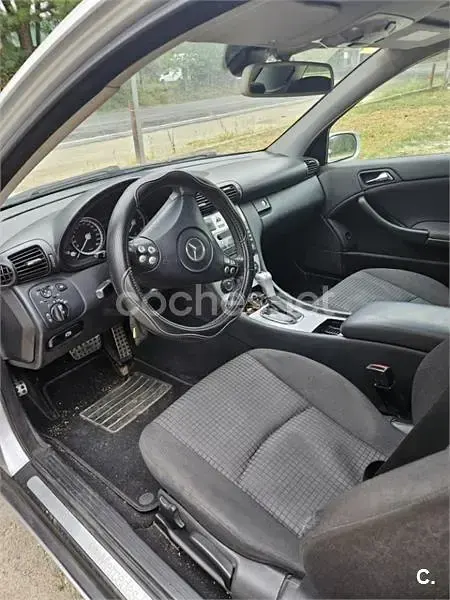 Usado Mercedes C220 Sport Edition 150 CV (110 kW) 2007 Gris / plata Berlina