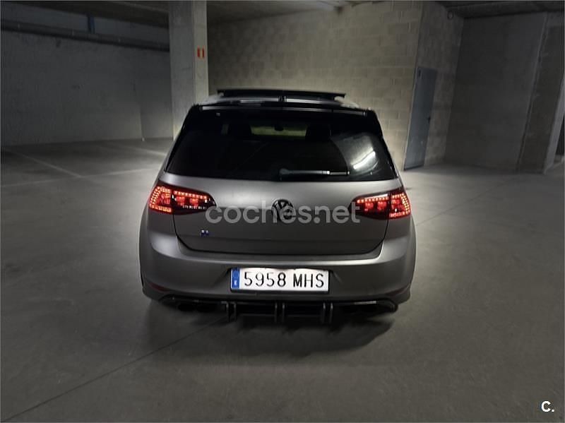 Usado VW Golf VII R 300 CV (220 kW) 2017 Gris / plata Familiar