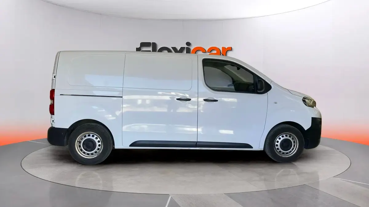 Usado Peugeot Expert S 120 CV (88 kW) 2023 Blanco Van