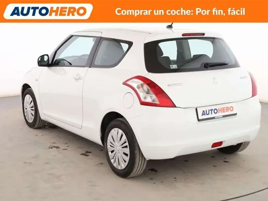 Usado Suzuki Swift GL 95 CV (69 kW) 2015 Blanco Utilitario