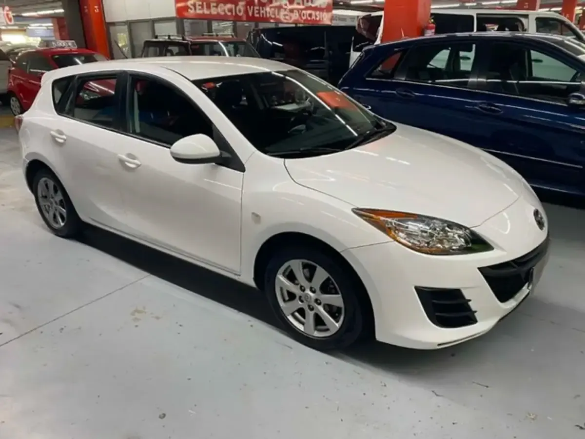 Usado Mazda 3 Active 116 CV (85 kW) 2011 Blanco Utilitario