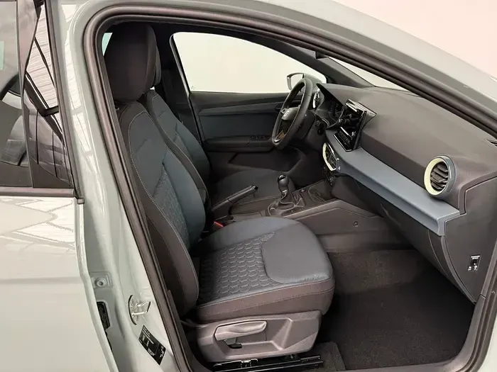 Nuevo Seat Ibiza Style 115 CV (84 kW) 2026 Verde Utilitario