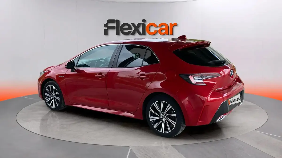 Usado Toyota Corolla Style 184 CV (135 kW) 2022 Rojo Berlina