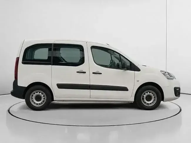 Usado Citroën Berlingo Live 100 CV (73 kW) 2018 Blanco Monovolumen