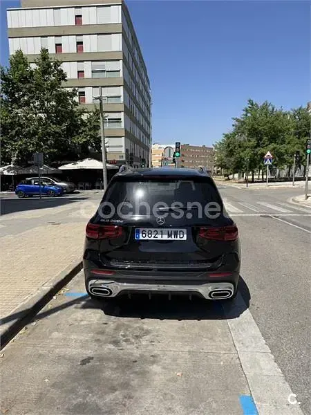 Usado Mercedes GLB200 150 CV (110 kW) 2024 Negro SUV