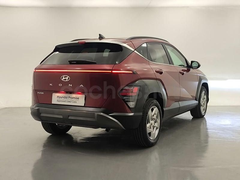Usado Hyundai Kona 120 CV (88 kW) 2025 Granate SUV