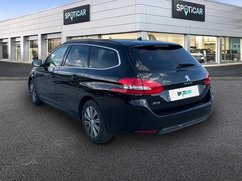 Usado Peugeot 308 SW Allure 130 CV (95 kW) 2020 Negro Familiar