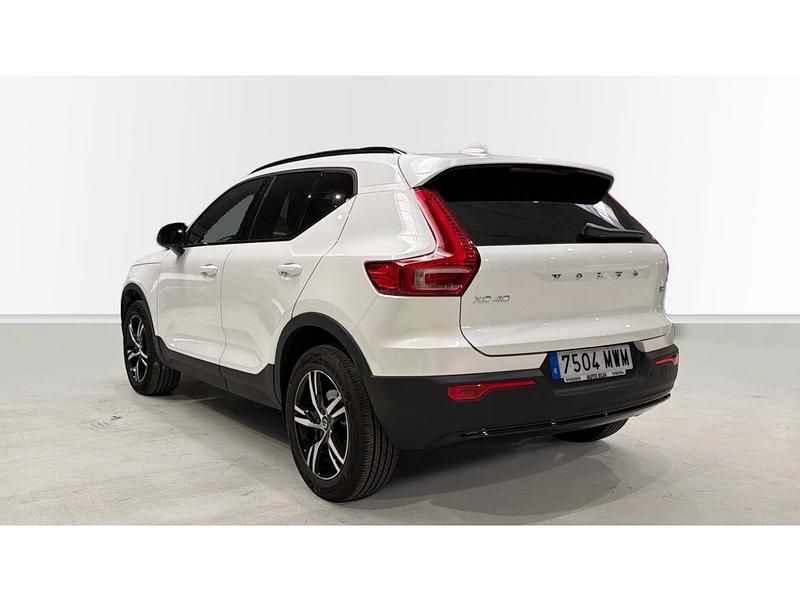 Usado Volvo XC40 Plus 163 CV (119 kW) 2024 Blanco SUV