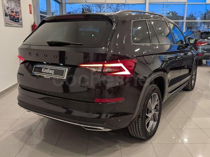 Usado Skoda Kodiaq SportLine 150 CV (110 kW) 2021 Negro SUV