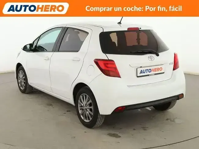 Käytetty Toyota Yaris Active 100 HP (73 kW) 2016 Valkoinen Sedan