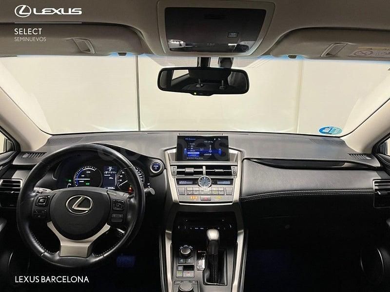 Usado Lexus NX300h 197 CV (144 kW) 2015 Gris / plata SUV