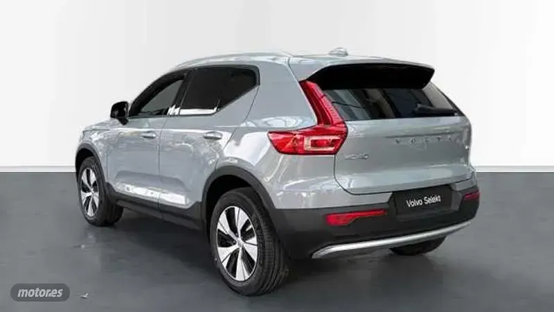 Nuevo Volvo XC40 Core 163 CV (119 kW) 2026 Gris SUV