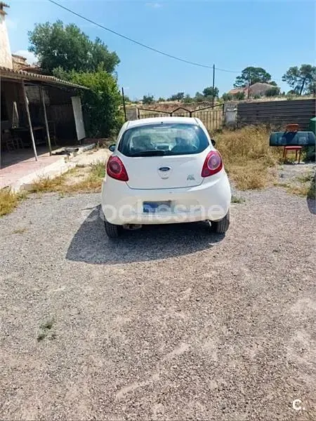 Usado Ford Ka 69 CV (50 kW) 2012 Blanco Utilitario