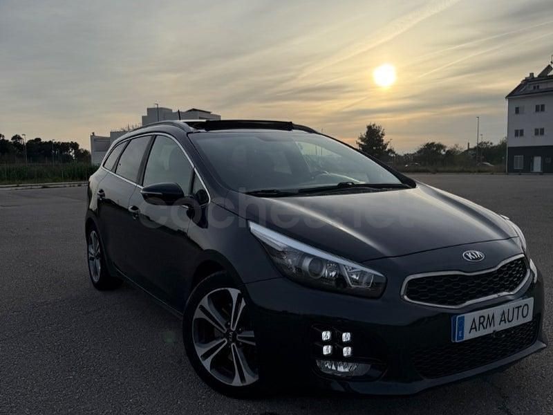 Usado Kia Ceed GT GT-Line 136 CV (100 kW) 2017 Negro Berlina