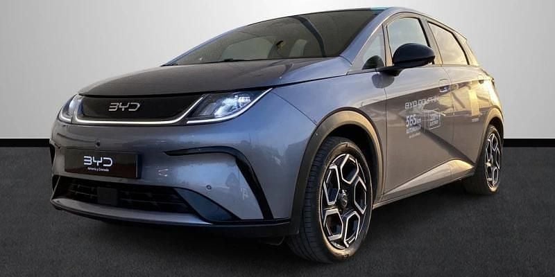 Gris Usado 2025 BYD Dolphin Design Utilitario | 26.900 € (Buen precio) - Imagen 1/4