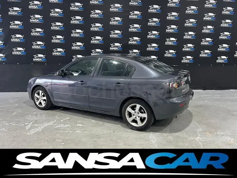 Usado Mazda 3 Active 105 CV (77 kW) 2005 Azul Berlina
