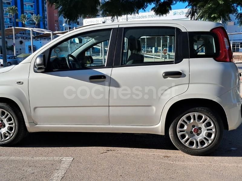 Usado Fiat Panda 70 CV (51 kW) 2022 Blanco Berlina