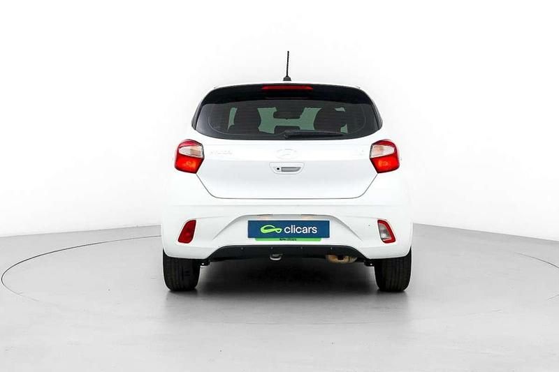 Usado Hyundai i10 67 CV (49 kW) 2024 Blanco Utilitario