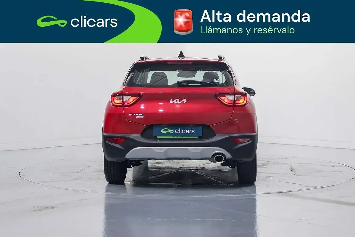 Usado Kia Stonic 101 CV (74 kW) 2025 Rojo SUV