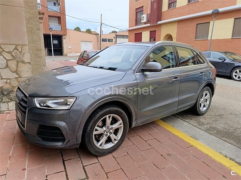 Begagnad Audi Q3 Sport 150 HK (110 kW) 2015 Grå SUV