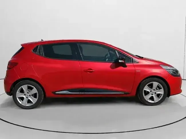 Usado Renault Clio LIMITED 90 CV (66 kW) 2016 Rojo