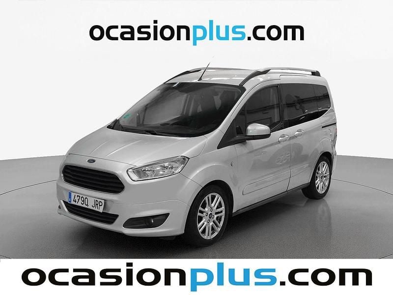 Usado Ford Tourneo Courier Titanium 102 CV (75 kW) 2016 Gris plata Monovolumen