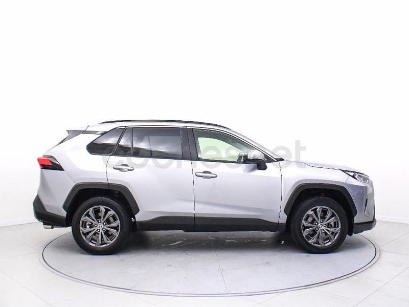 Usado Toyota RAV4 Hybrid Advance 218 CV (160 kW) 2024 Gris / plata SUV