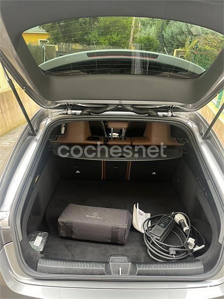 Usado Mercedes CLA250e Shooting Brake 218 CV (160 kW) 2021 Gris / plata Familiar