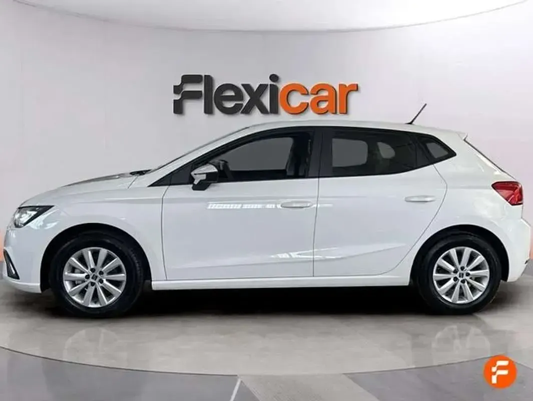 Usado Seat Ibiza Reference 80 CV (58 kW) 2023 Blanco Utilitario