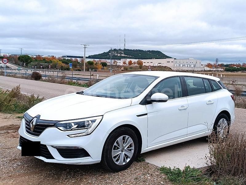 Usado Renault Mégane GrandTour Life 95 CV (69 kW) 2019 Blanco Familiar
