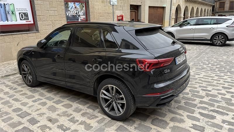 Käytetty Audi Q3 Ambiente 150 HP (110 kW) 2021 Musta Katumaasturi