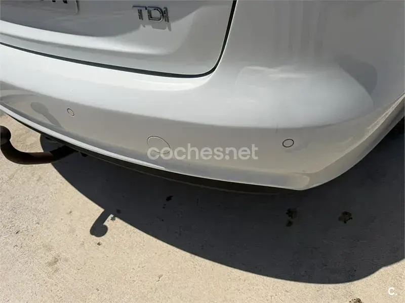 Usado Audi A4 Advanced 136 CV (100 kW) 2013 Blanco Familiar