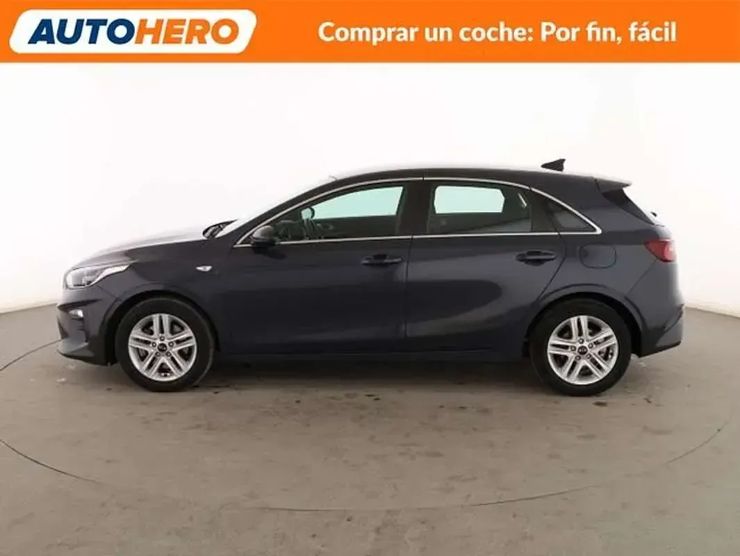 Usado Kia Ceed 120 CV (88 kW) 2021 Gris Utilitario