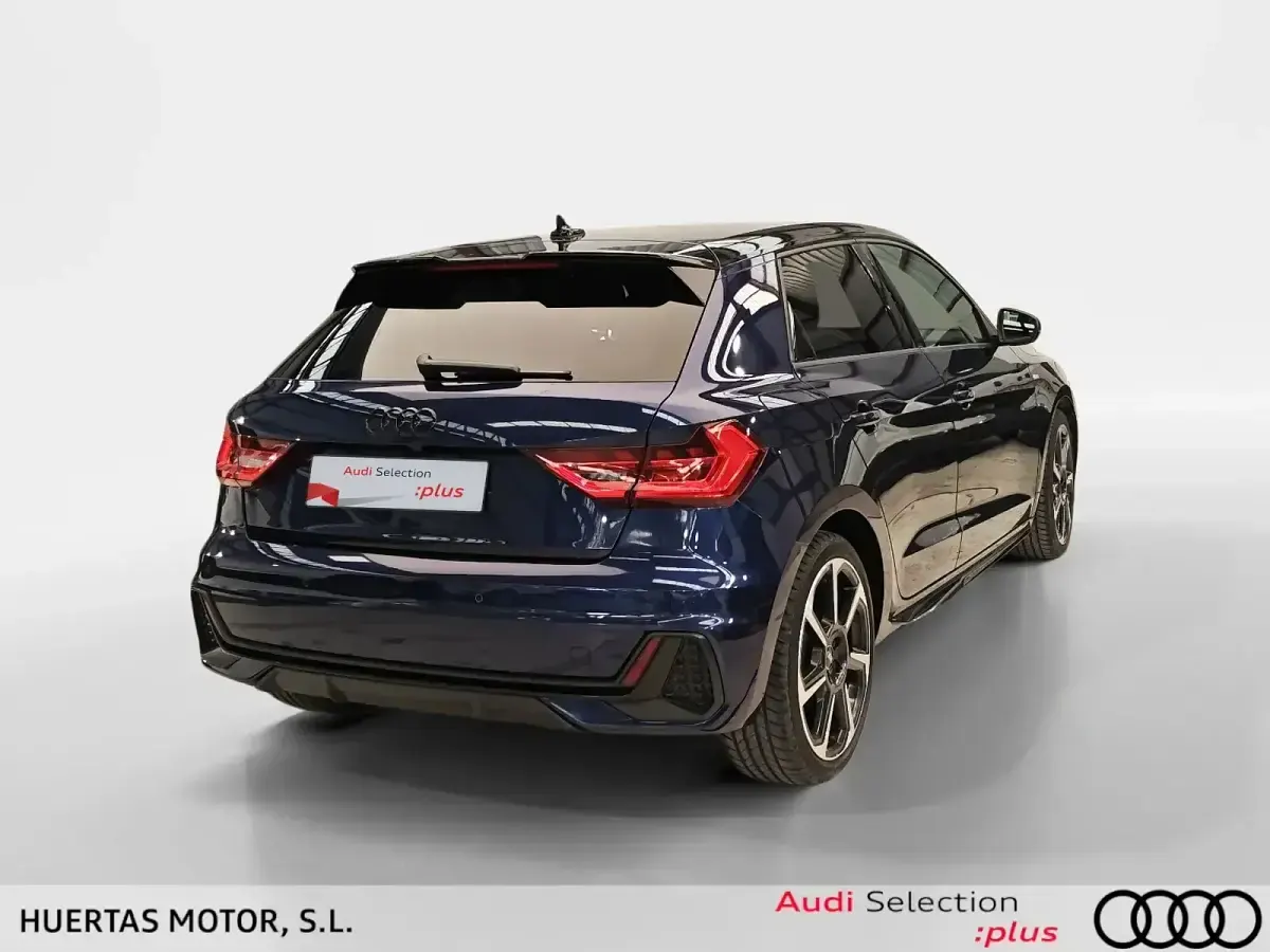 Usado Audi A1 Sportback 116 CV (85 kW) 2025 Azul Utilitario