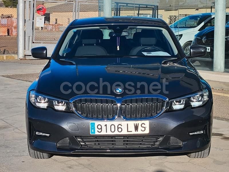 Usado BMW 318 150 CV (110 kW) 2022 Gris / plata Berlina