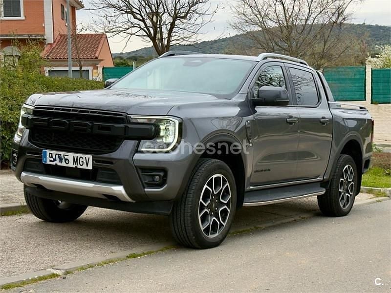 Usado Ford Ranger Wildtrack 205 CV (150 kW) 2023 Gris / plata Pickup/Camioneta