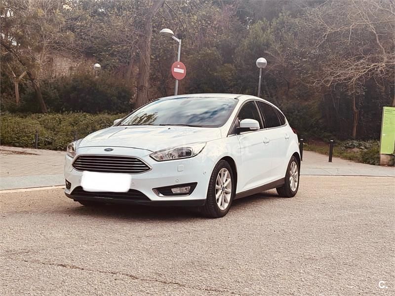Usado Ford Focus Trend 95 CV (69 kW) 2017 Blanco Berlina
