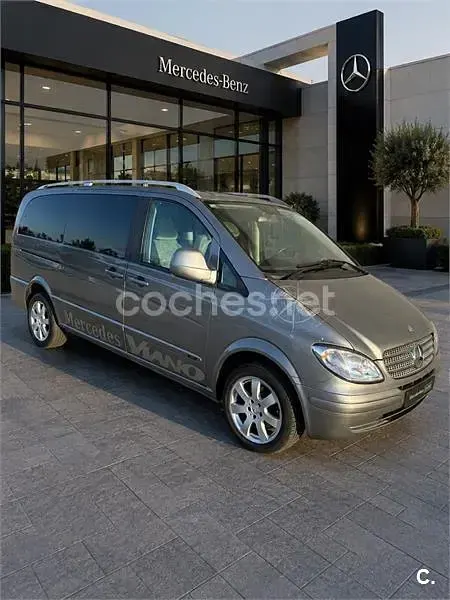 Usado Mercedes Viano 150 CV (110 kW) 2004 Gris / plata Monovolumen
