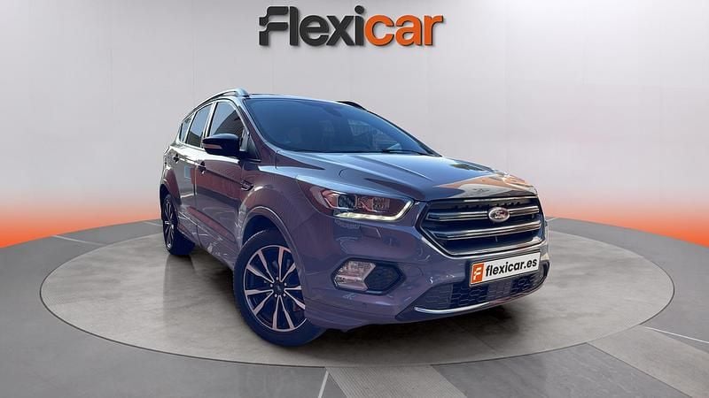 Usado Ford Kuga ST-Line 150 CV (110 kW) 2019 Gris SUV