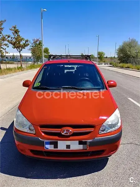 Usado Hyundai Getz 88 CV (64 kW) 2005 Rojo Utilitario